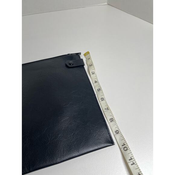 BEIS Black Flat Pouch 12 x 9 - Picture 7 of 7